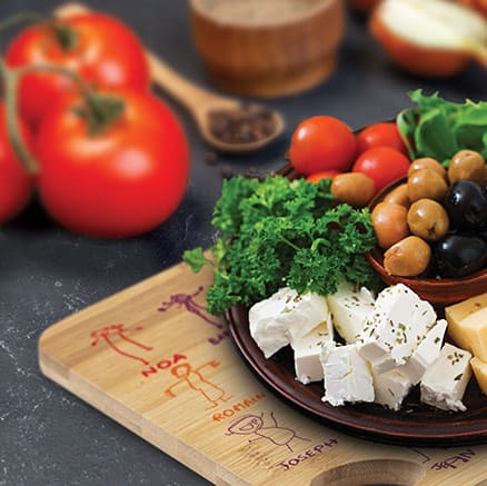 Planche de cuisine customisée par les enfants pour l'école